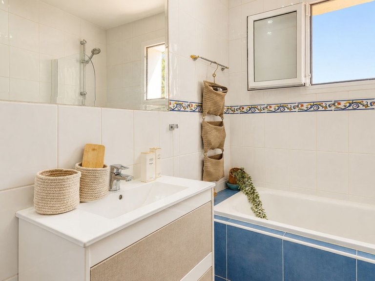 Apartment for Sale in Riviera Del Sol, Malaga 17