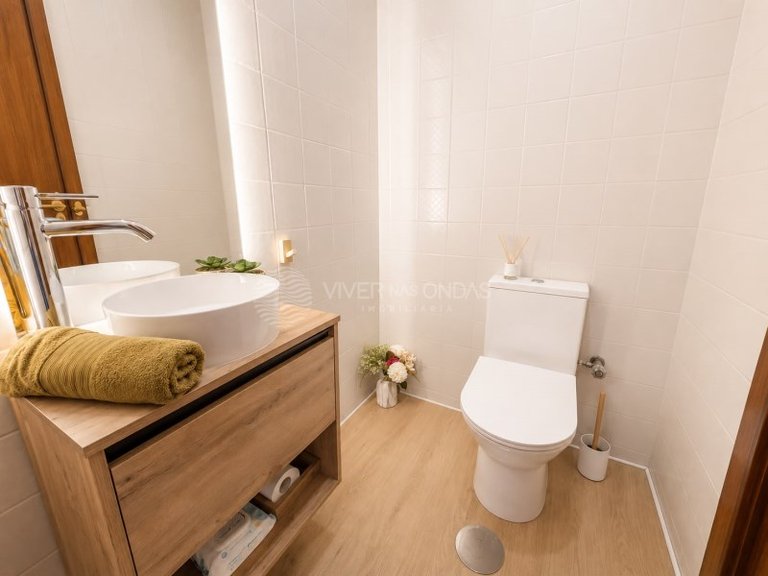 Apartment for Sale in Santa Marinha Do Zezere, Porto 10