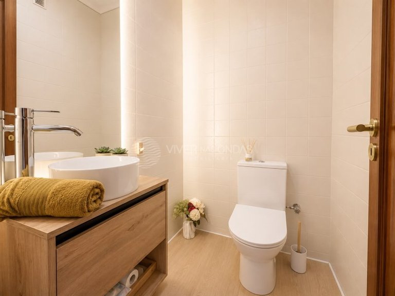 Apartment for Sale in Santa Marinha Do Zezere, Porto 12