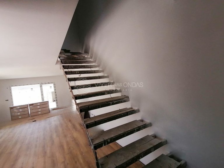 Villa for Sale in Fernao Ferro, Setubal 4