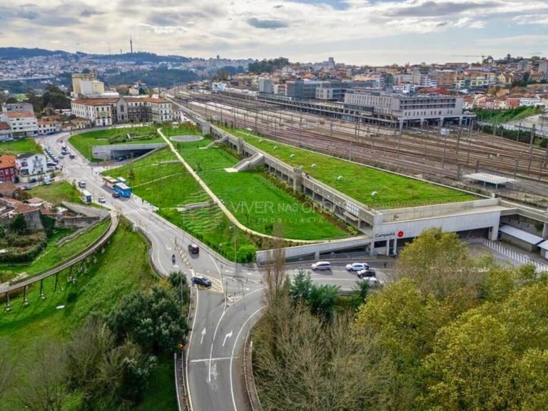 Apartment for Sale in Porto, Porto 13