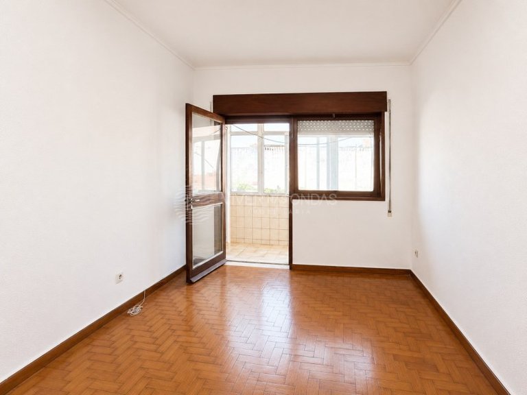 Apartment for Sale in Porto, Porto 2