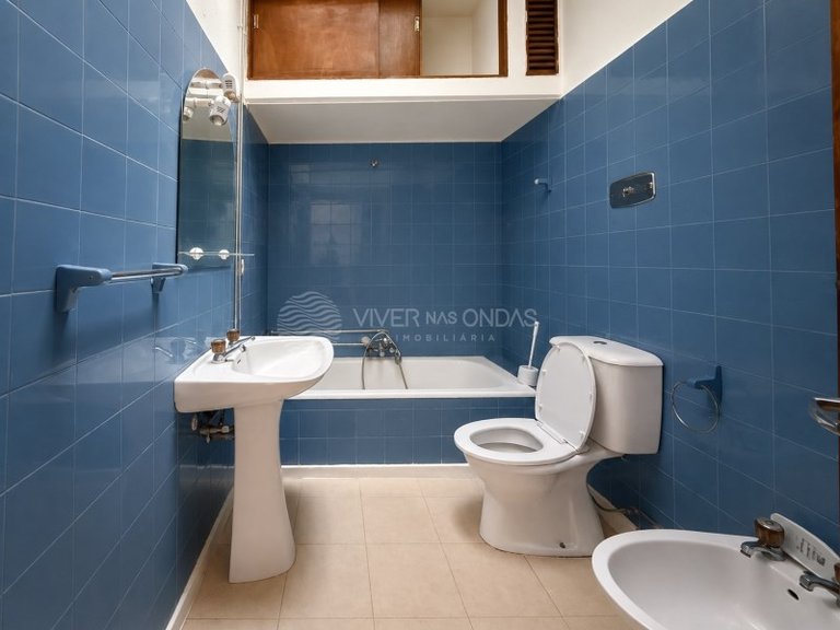 Apartment for Sale in Porto, Porto 11
