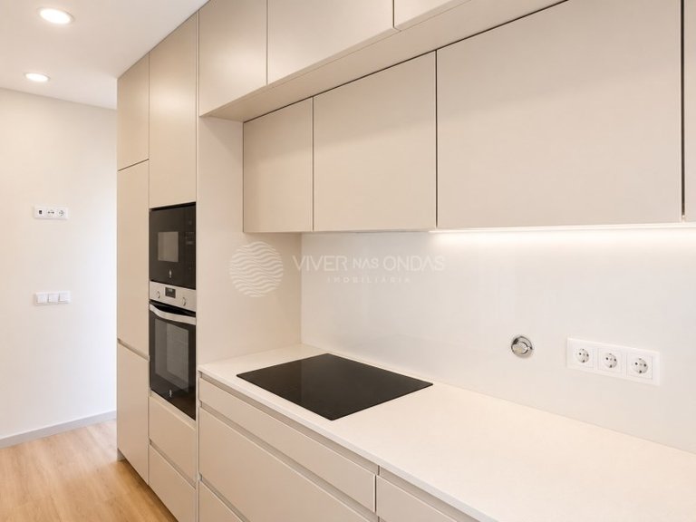 Apartment for Sale in Espinho, Aveiro 8