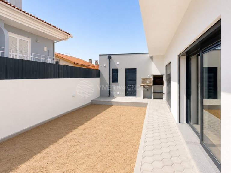 Villa for Sale in Fernao Ferro, Setubal 26