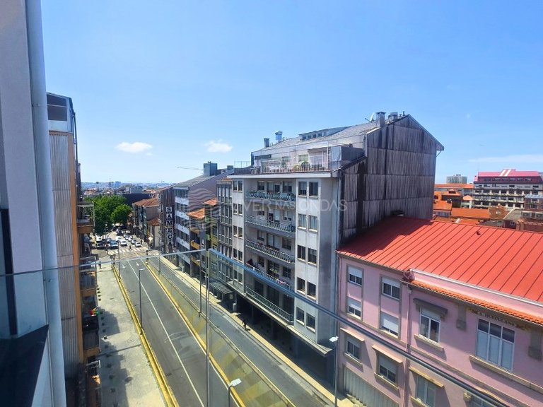 Apartment for Sale in Porto, Porto 2