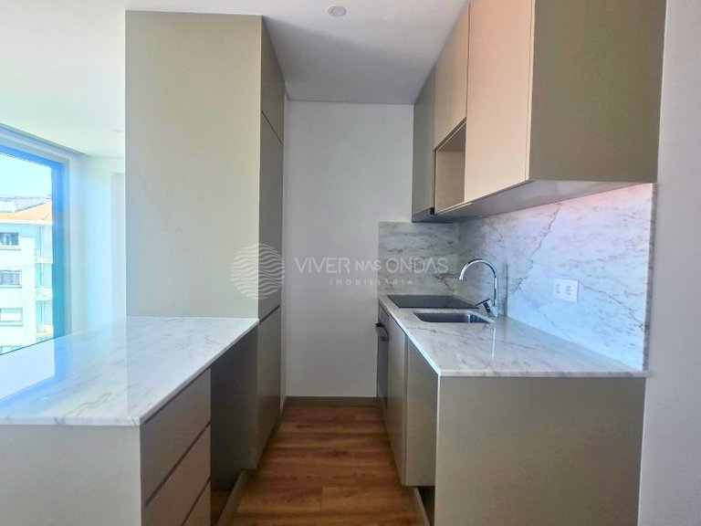 Apartment for Sale in Porto, Porto 6