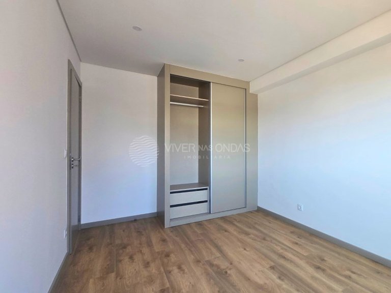 Apartment for Sale in Porto, Porto 14