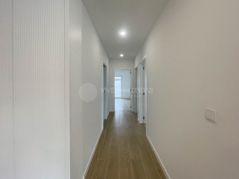 Villa for Sale in Fernao Ferro, Setubal 10