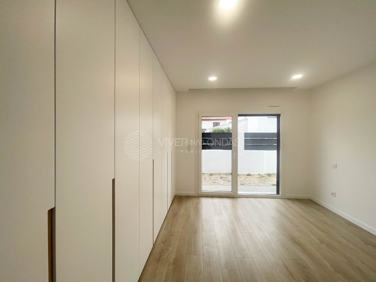 Villa for Sale in Fernao Ferro, Setubal 20