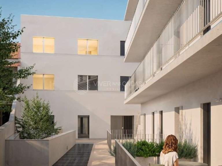 Apartment for Sale in Porto, Porto 1