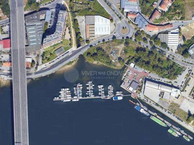 Apartment for Sale in Porto, Porto 16