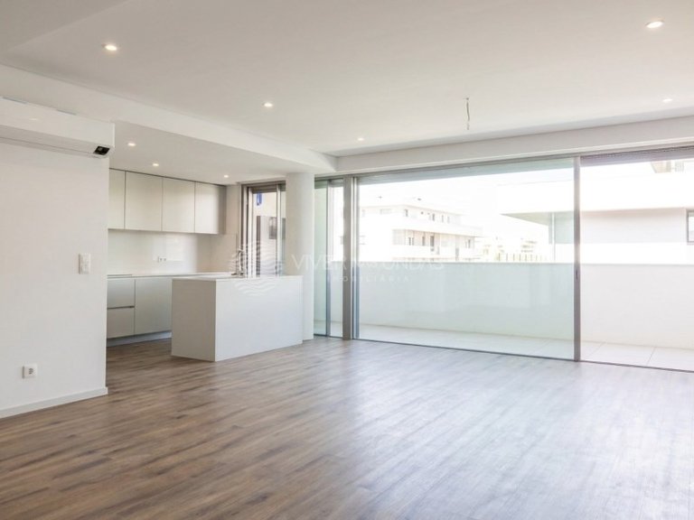 Apartment for Sale in Vila Nova De Gaia, Porto 2