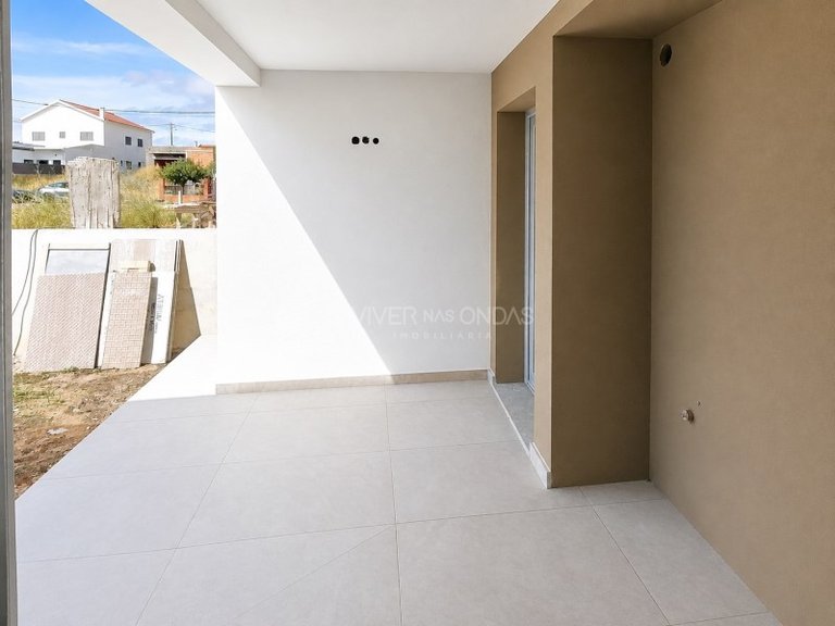 Villa for Sale in Fernao Ferro, Setubal 5