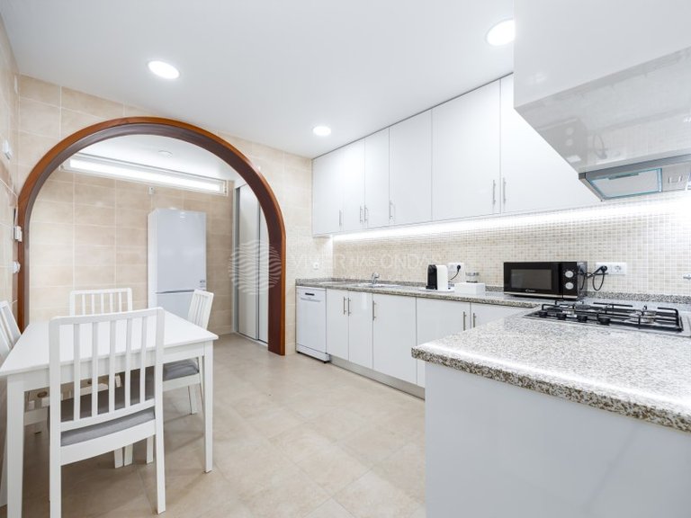 Villa for Rent in Almada, Setubal 10