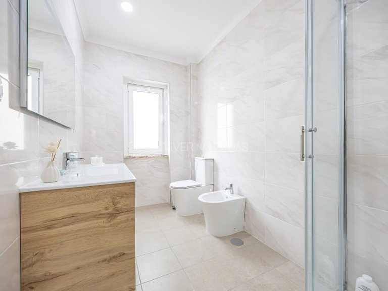 Villa for Rent in Almada, Setubal 24