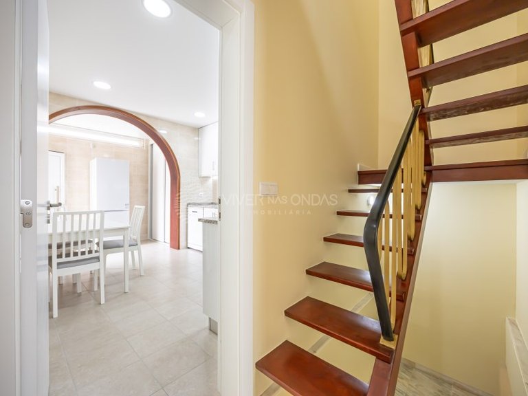 Villa for Rent in Almada, Setubal 32
