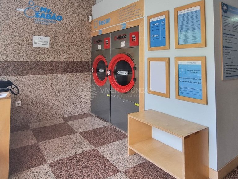 Commercial for Sale in Porto, Porto 4