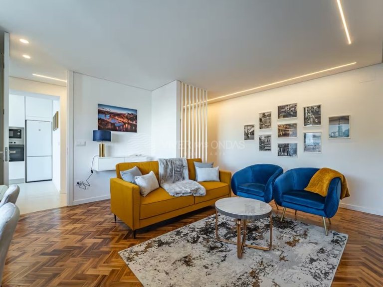 Apartment for Sale in Porto, Porto 1