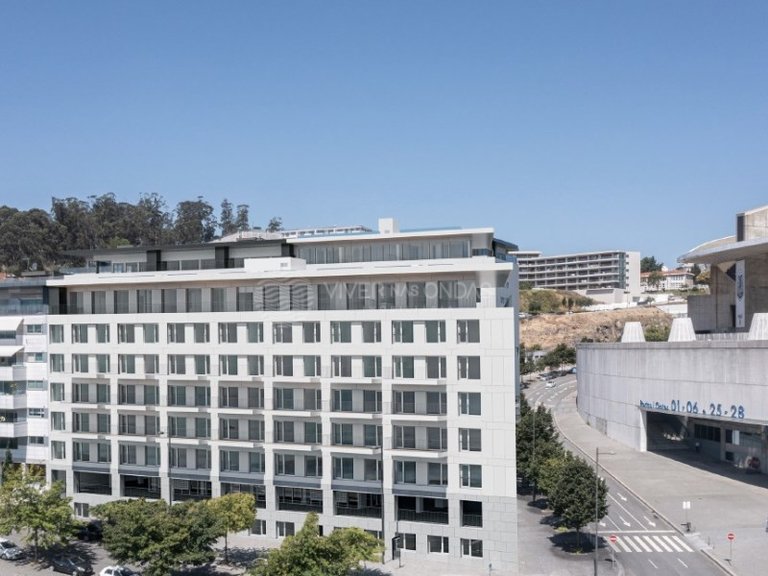 Apartment for Sale in Porto, Porto 8