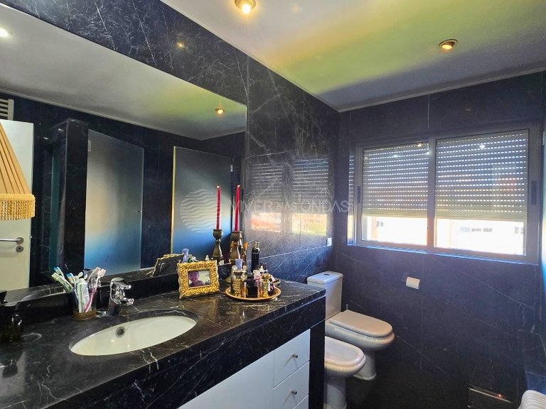 Apartment for Sale in Santiago De Custoias, Porto 33