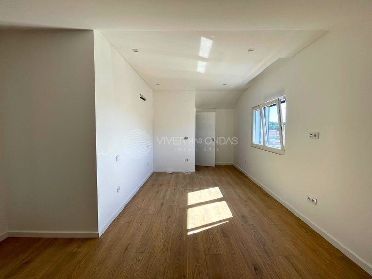 Villa for Sale in Quinta Do Conde, Setubal 25