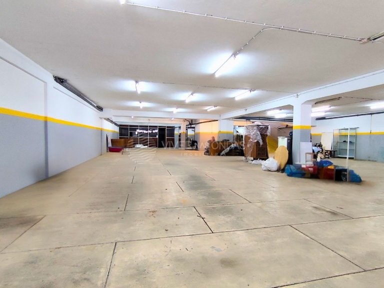Commercial for Sale in Vila Nova De Gaia, Porto 4