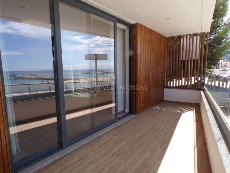 Apartment for Sale in Sesimbra, Setubal 1