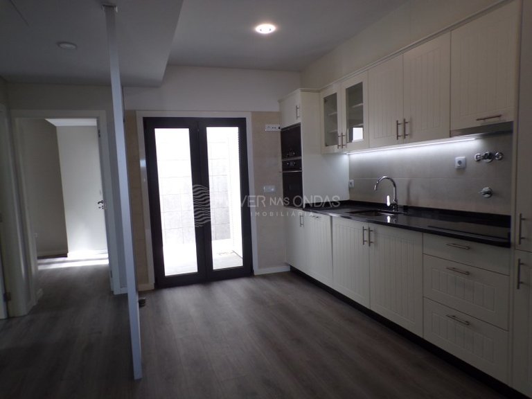 Apartment for Sale in Sesimbra, Setubal 4