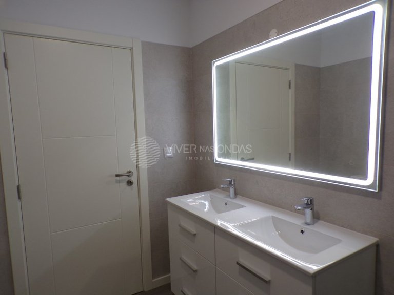 Apartment for Sale in Sesimbra, Setubal 13