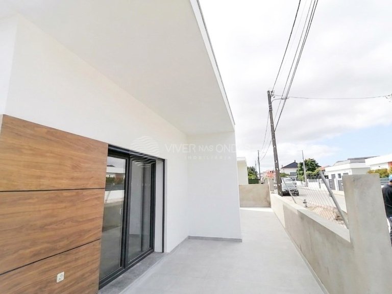 Villa for Sale in Fernao Ferro, Setubal 16