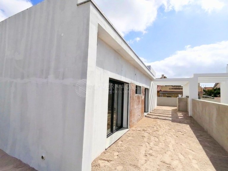 Villa for Sale in Fernao Ferro, Setubal 4