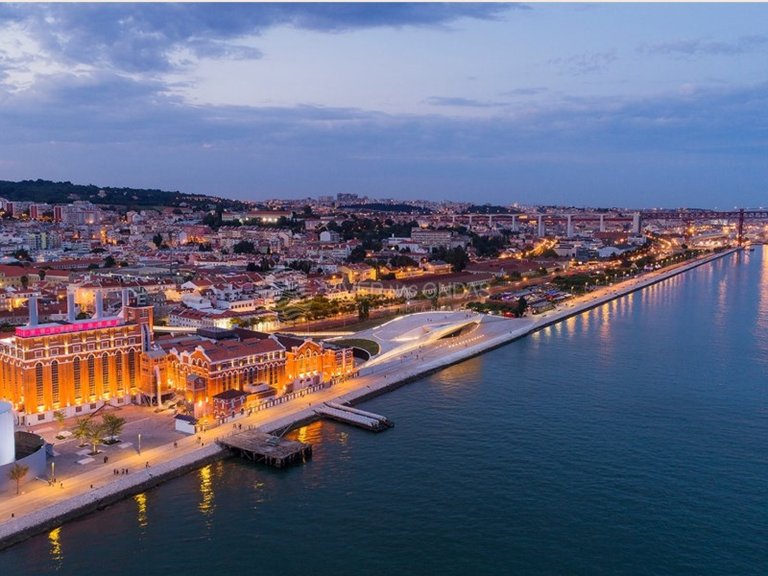 Apartment for Sale in Lisbon, Lisbon 19