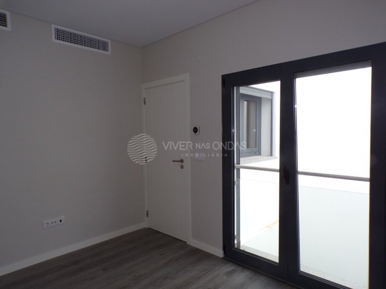 Apartment for Sale in Sesimbra, Setubal 17