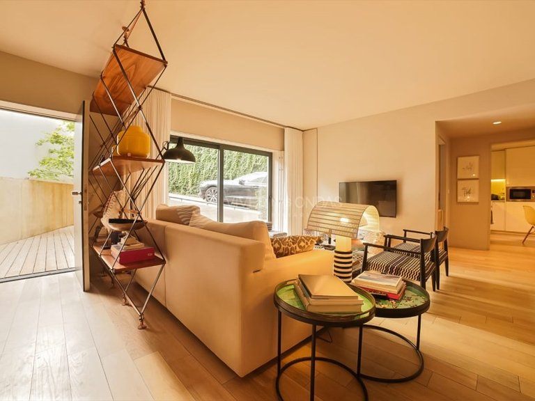 Apartment for Sale in Porto, Porto 3
