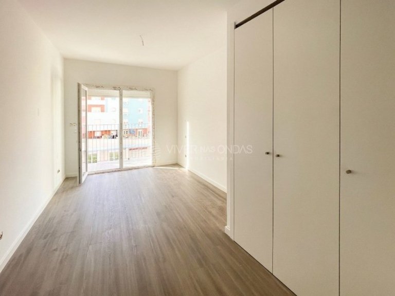 Apartment for Sale in Corroios, Setubal 11