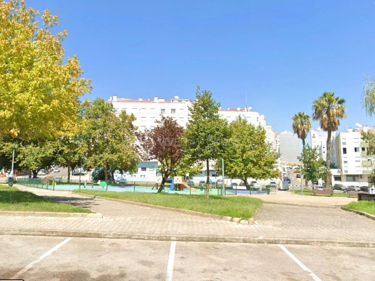 Apartment for Sale in Corroios, Setubal 21