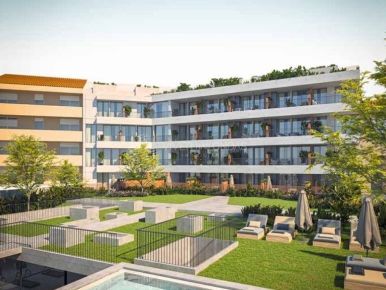 Apartment for Sale in Porto, Porto 1