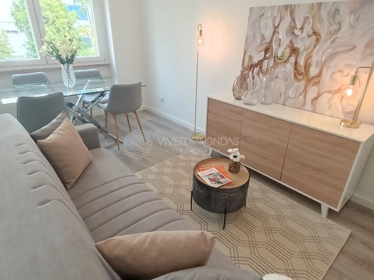 Apartment for Sale in Lisbon, Lisbon 4