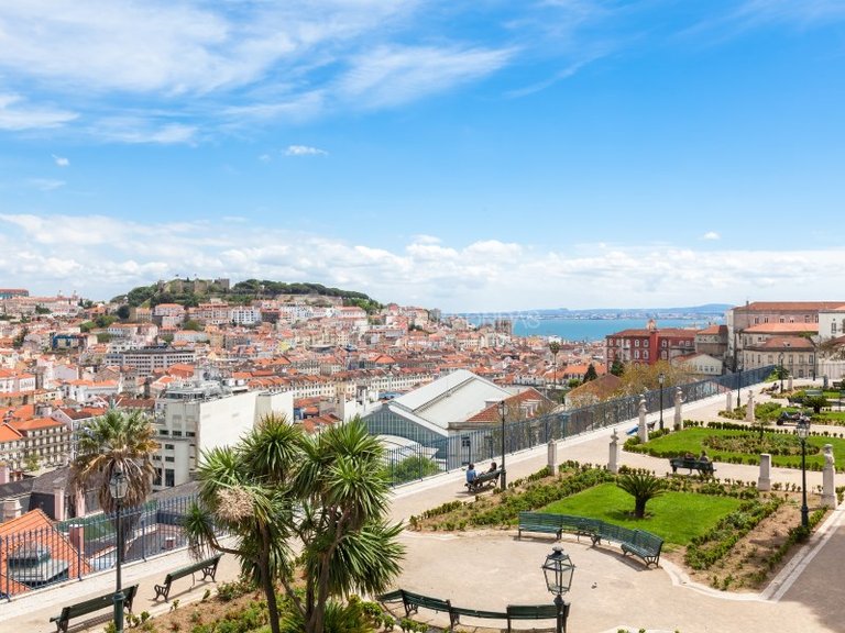 Apartment for Sale in Lisbon, Lisbon 16
