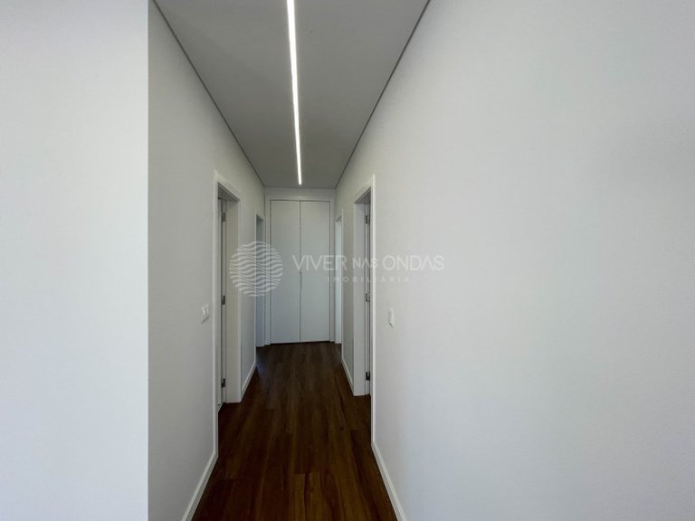 Villa for Sale in Fernao Ferro, Setubal 14