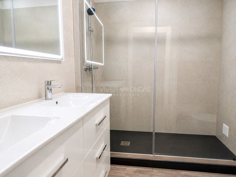 Apartment for Sale in Sesimbra, Setubal 13