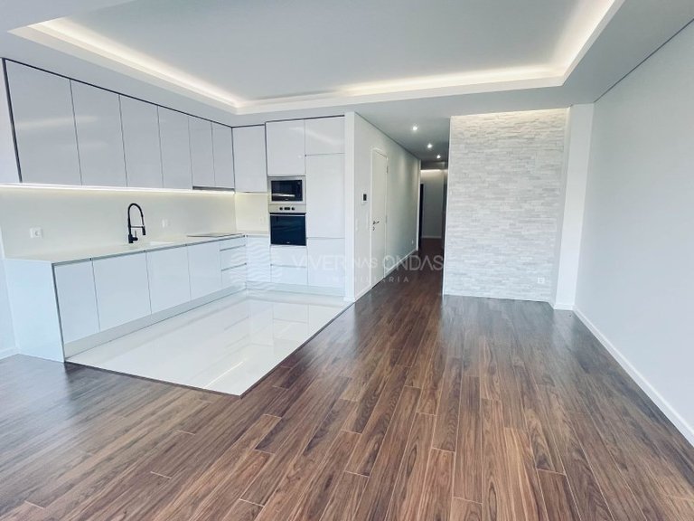 Apartment for Sale in Porto, Porto 3
