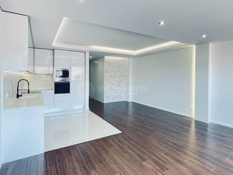 Apartment for Sale in Porto, Porto 6