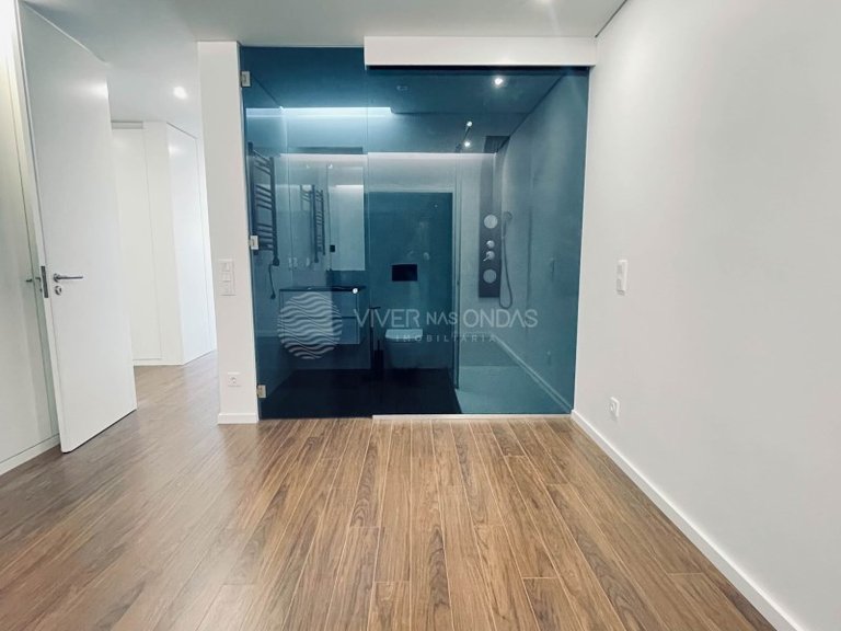Apartment for Sale in Porto, Porto 24