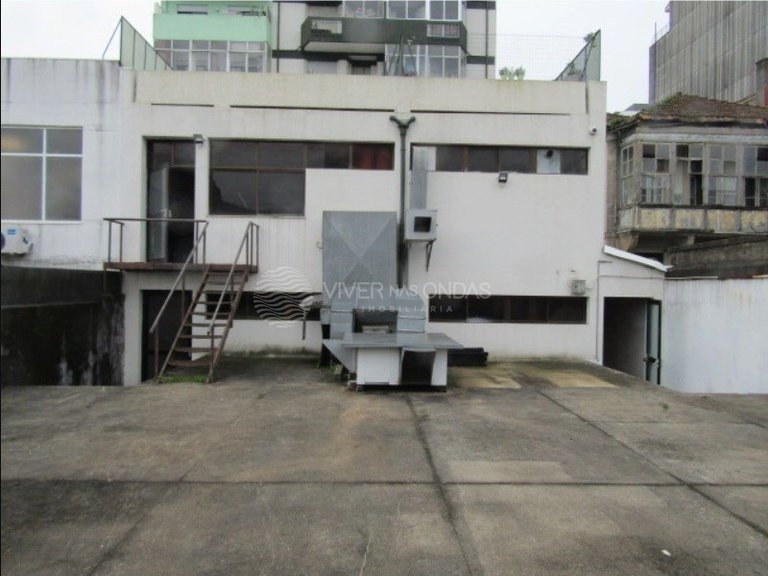 Commercial for Sale in Porto, Porto 14