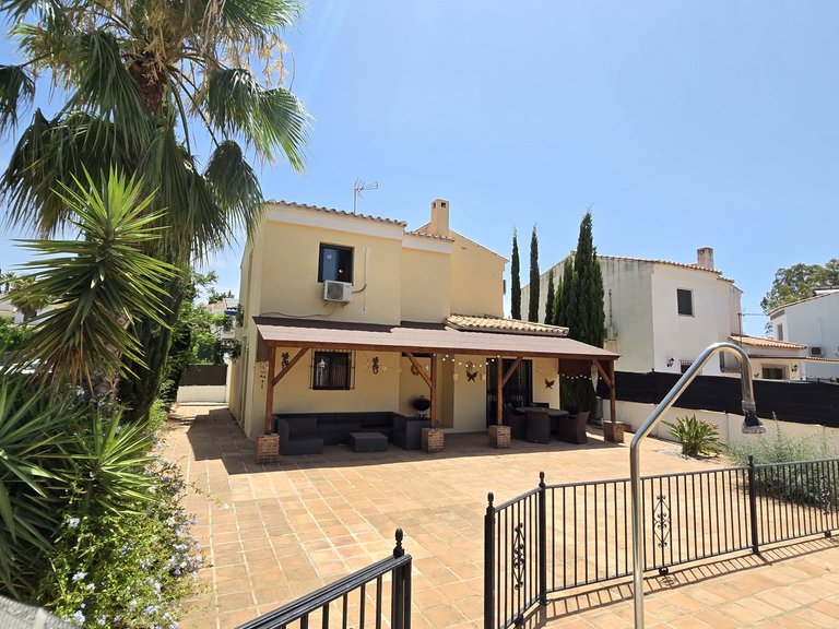 Villa for Sale in Vinuela, Malaga 4