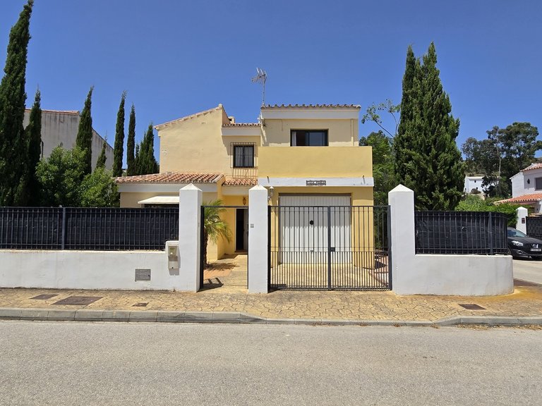 Villa for Sale in Vinuela, Malaga 8