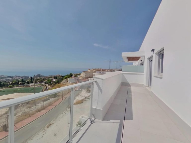 Penthouse for Sale in Benalmadena, Malaga 4