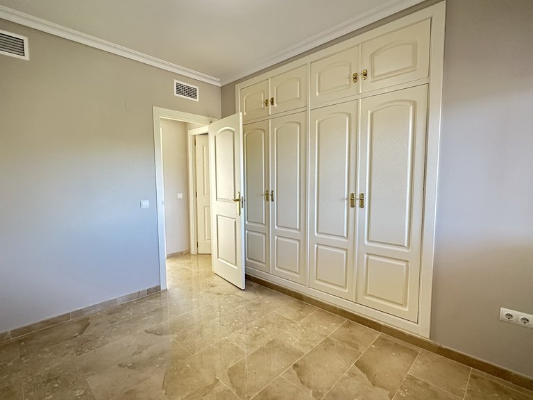 Penthouse for Sale in Mijas Golf, Malaga 26